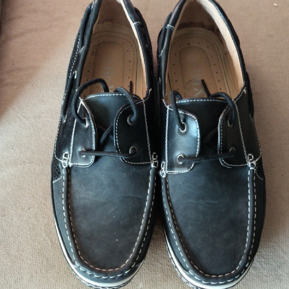 Brixton Black Men's Lace-Up Boat Shoes with White Stitching